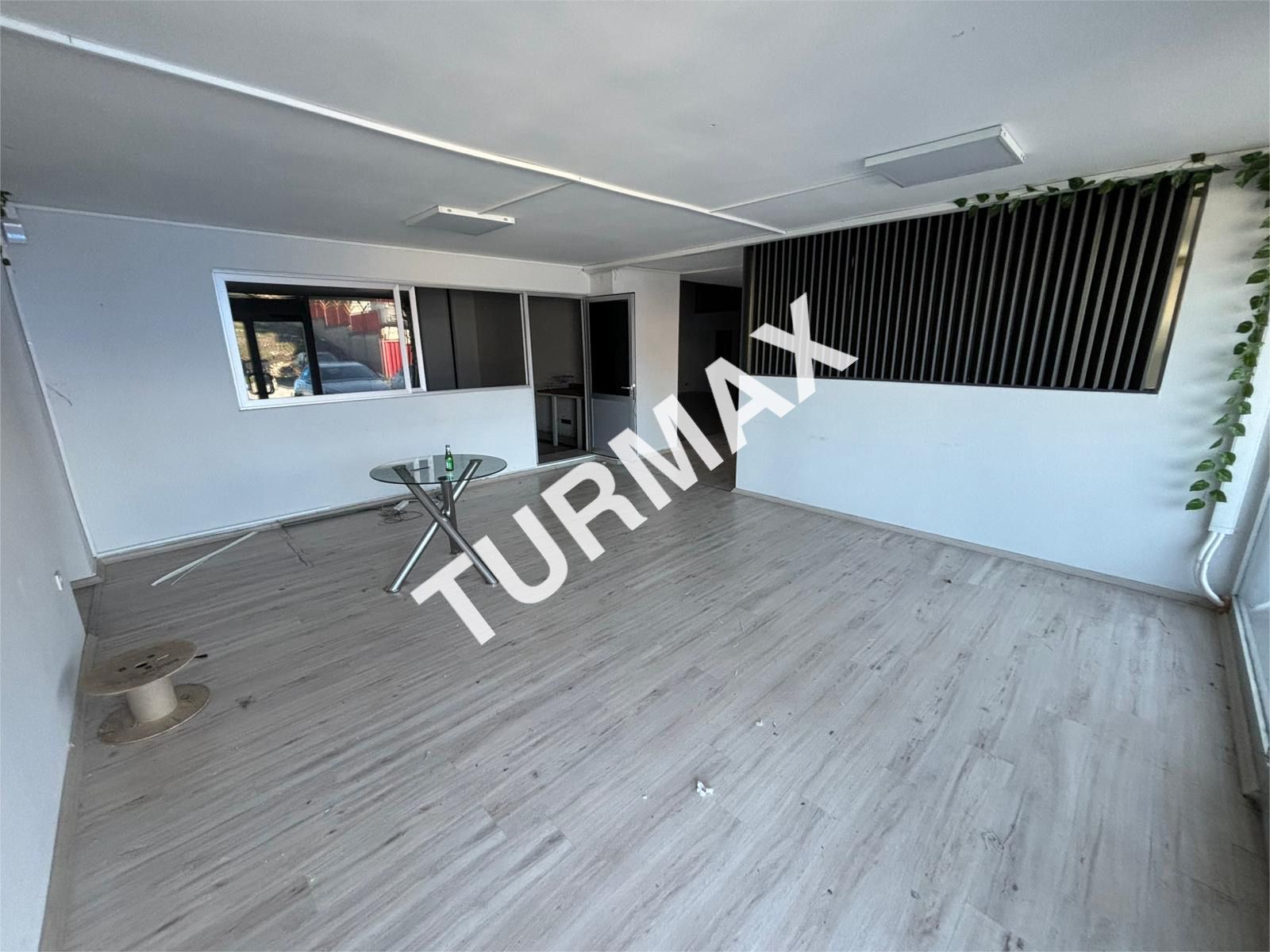 8f0c02b5-715f-4205-bd68-a22d07561385